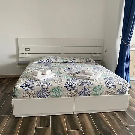 Manfredi Sea Casa de hóspedes 3*